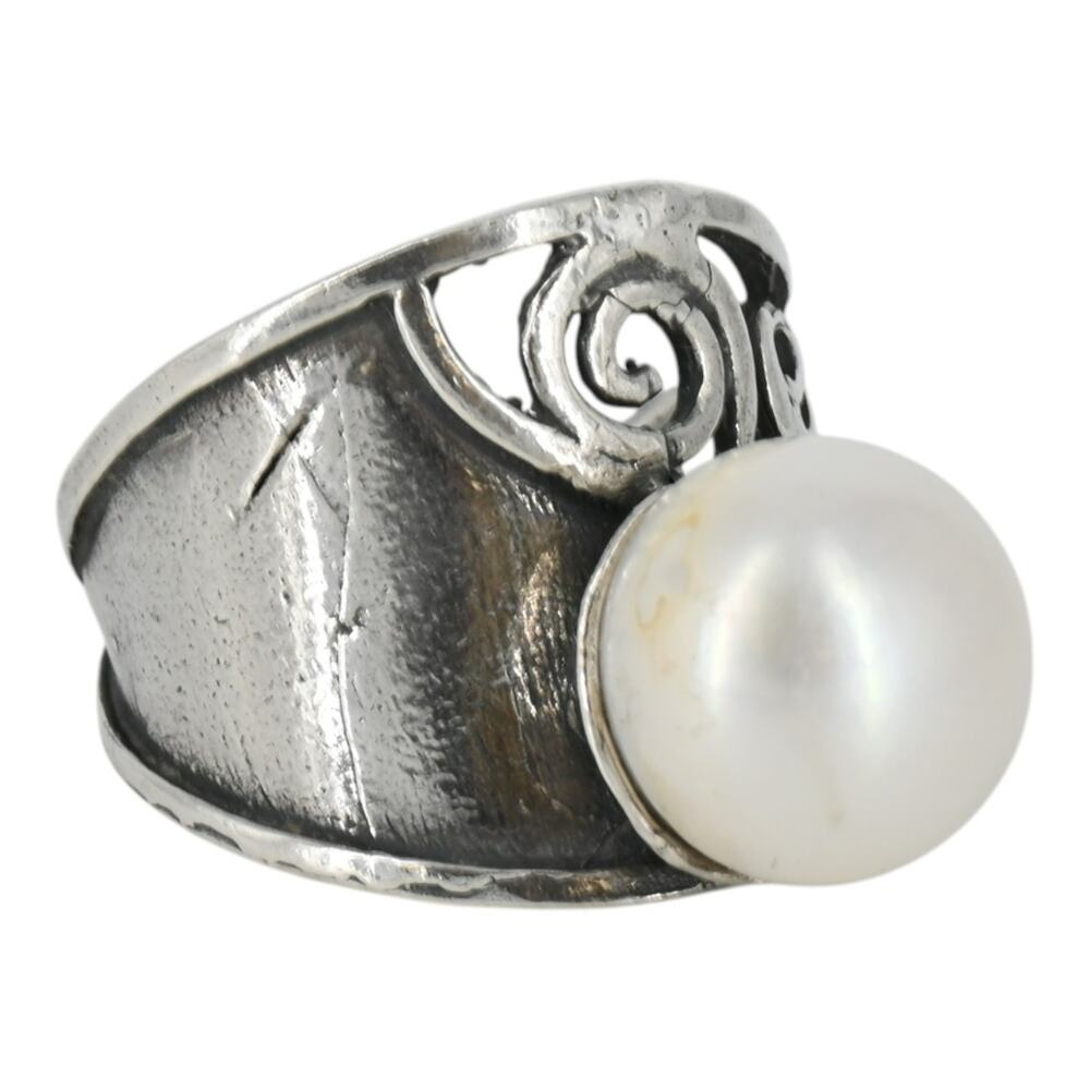 925 Sterling Silver Pearl Ring Size 9